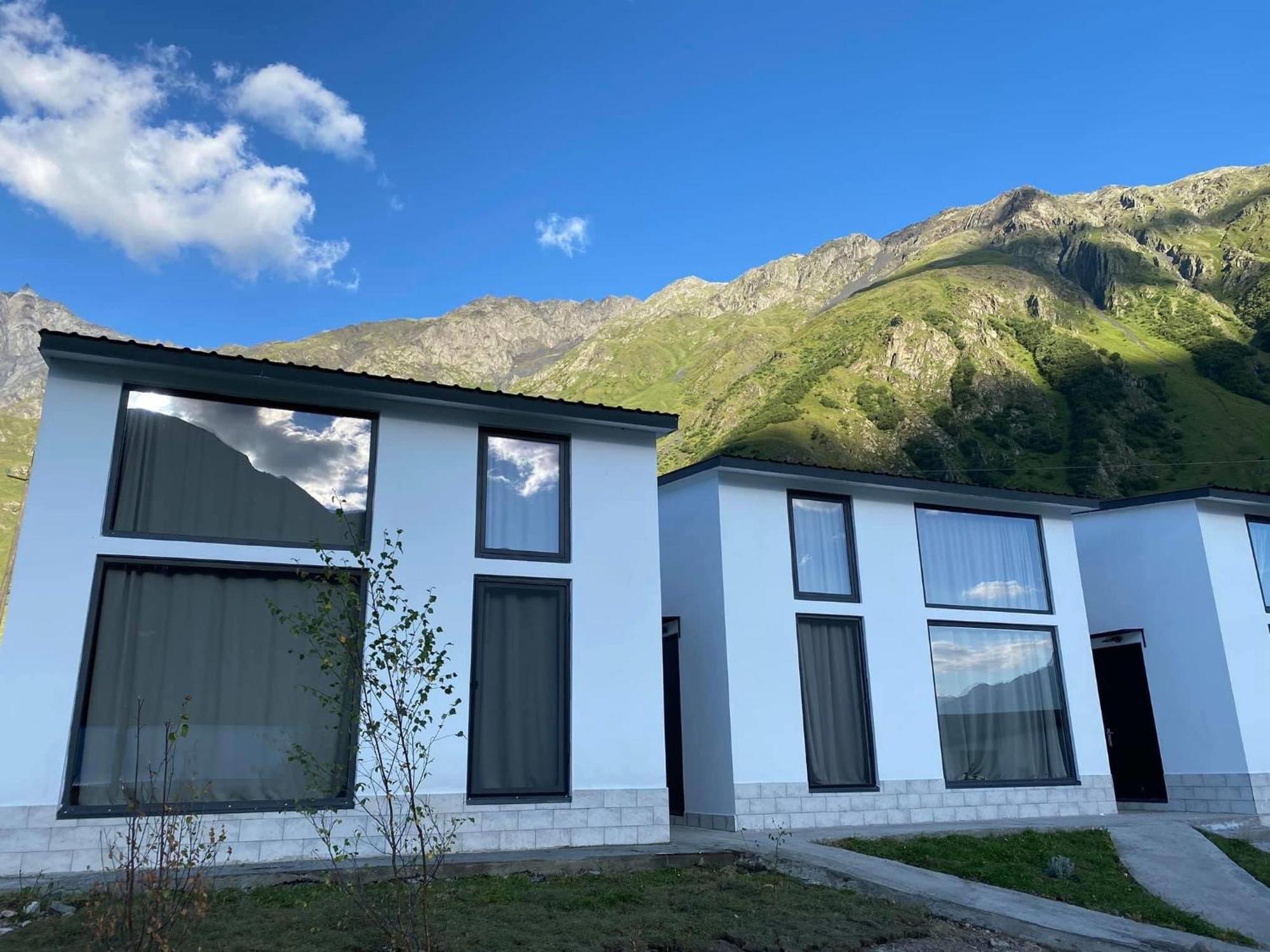 Krebuli Hotel Kazbegi Kültér fotó